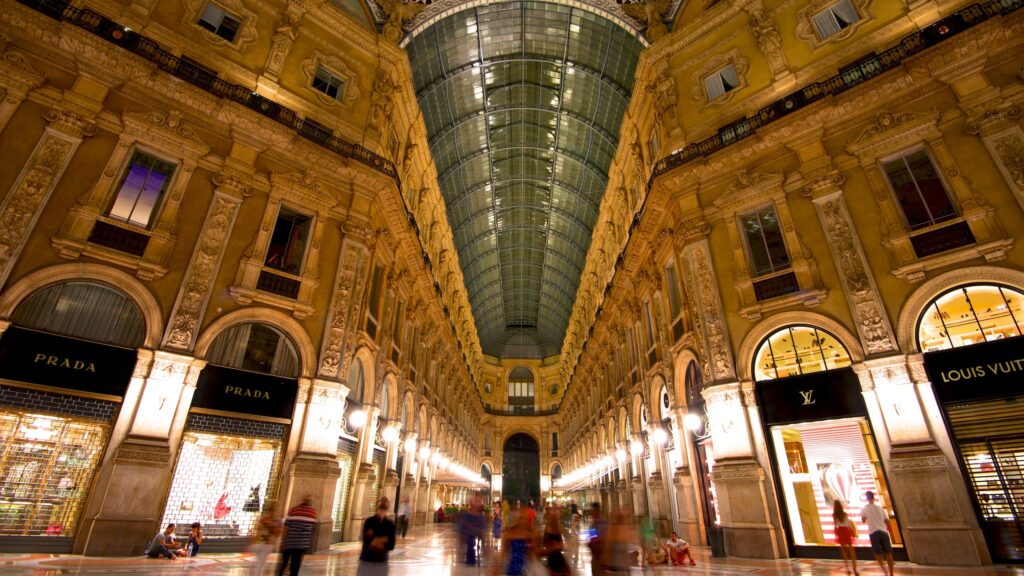 Pesona Galleria Vittorio Emanuele II, Wisata Bersejarah